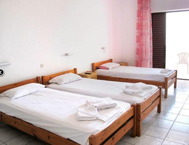 Skentos Hotel กริโอปียี ภายนอก รูปภาพ